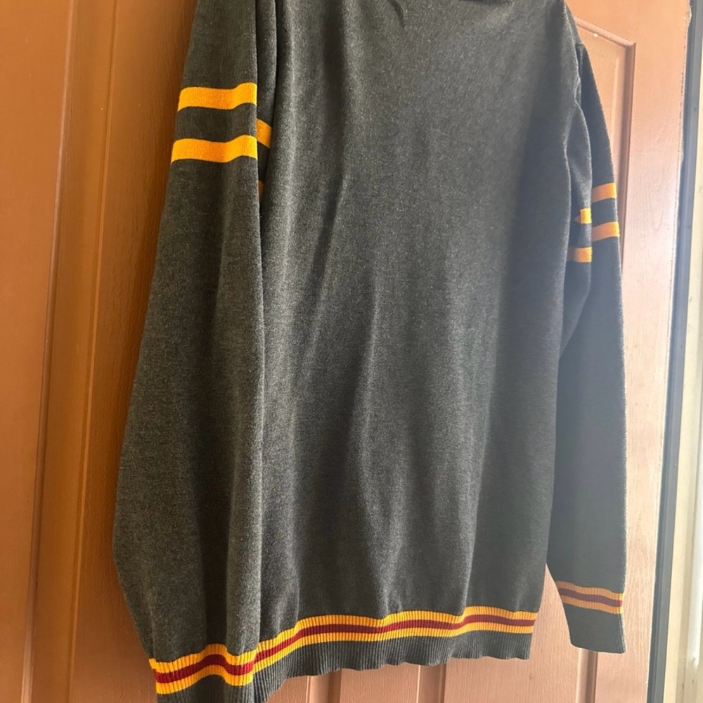 Harry Potter Gray Gryffindor Cardigan - Picture 8 of 8